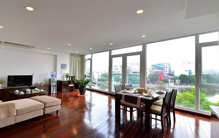 Lake view & Good Quality 02 BR Apartment for rent in Truc Bach Area, Ba Dinh