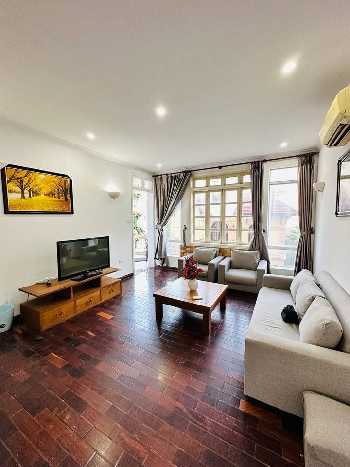 Spacious 2 BR Apartment In To ngoc van str, Tay Ho, Budget Price