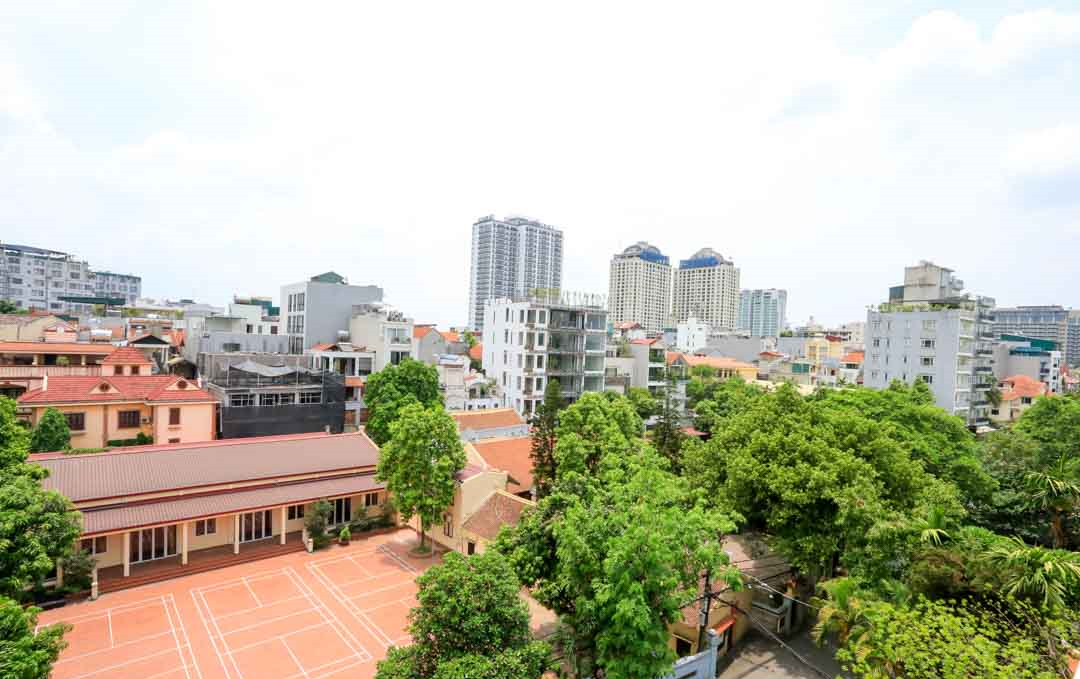 Spacious Three bedroom Apartment Rental in To Ngoc Van street, Open View, Walking Distance to West Lake