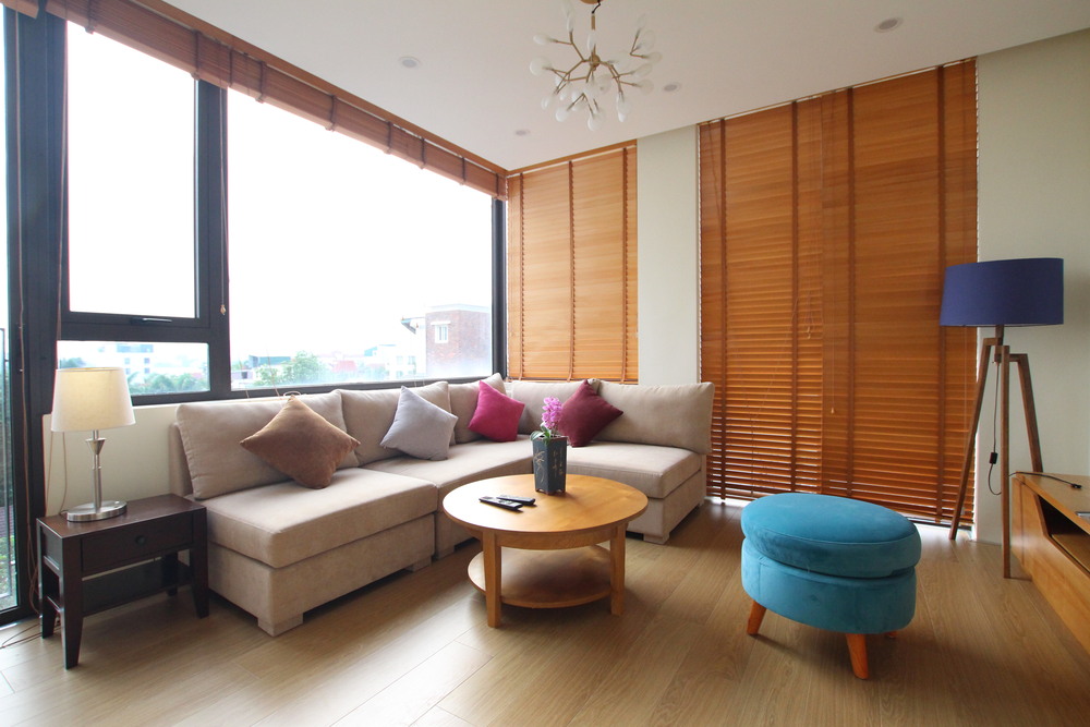 *Spectacle Serviced Apartment for rent in Tay Ho, near Somerset West Point*