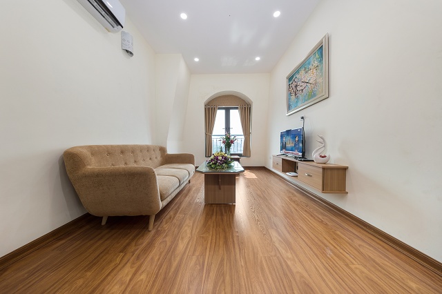  Stylish & Modern 2 Bedrm Serviced Apartment Rental in Cau Giay District, Budget Price
