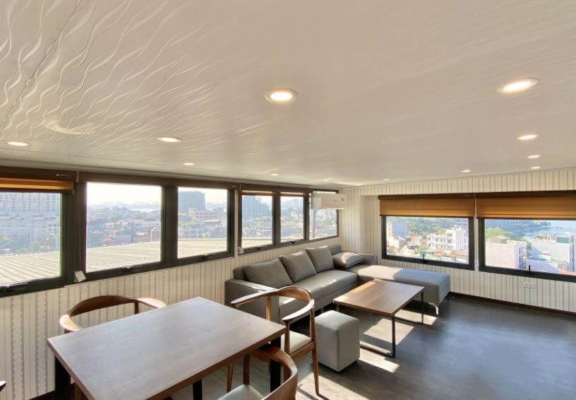 Top Floor & Newly Renovated Apartment Rental in To Ngoc Van str, Tay Ho