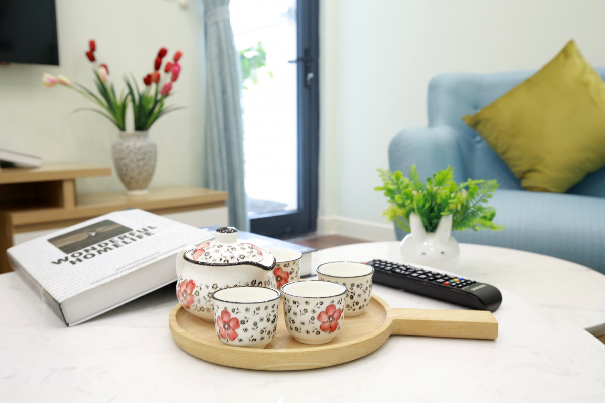 Two Bedroom Apartment Leasing in Xuan Dieu str, West lake