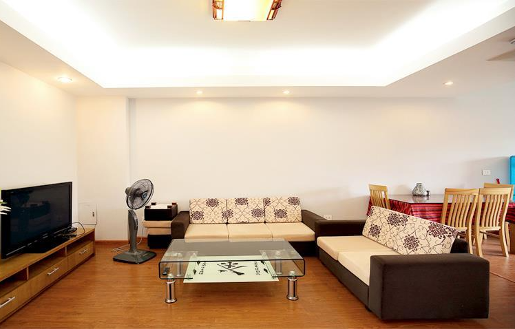 Lake View Spacious 1 BR Apartment In Nhat Chieu Str Tay Ho, Reasonable Price