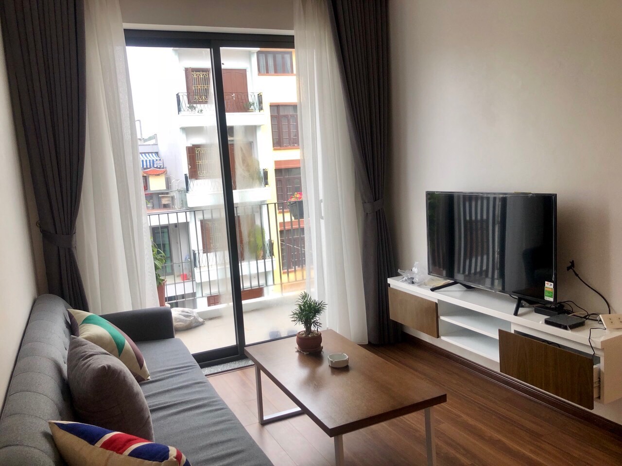 *Your Own Private Serviced Apartment Rental in Tay Ho district*