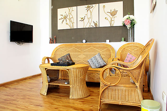 ★Budget 2 BR Apartment for rent near Temple of Literature/Very Bright, Good Furniture★  