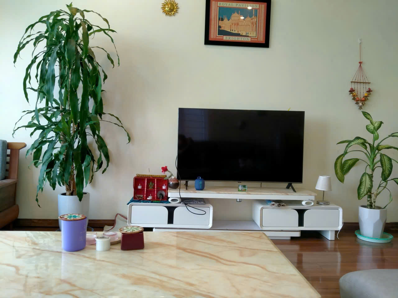 🌅 2-BEDROOM APARTMENT FOR RENT – WEST LAKE VIEW – BINH MINH COMPANY BUILDING, YEN HOA, TAY HO 🌅