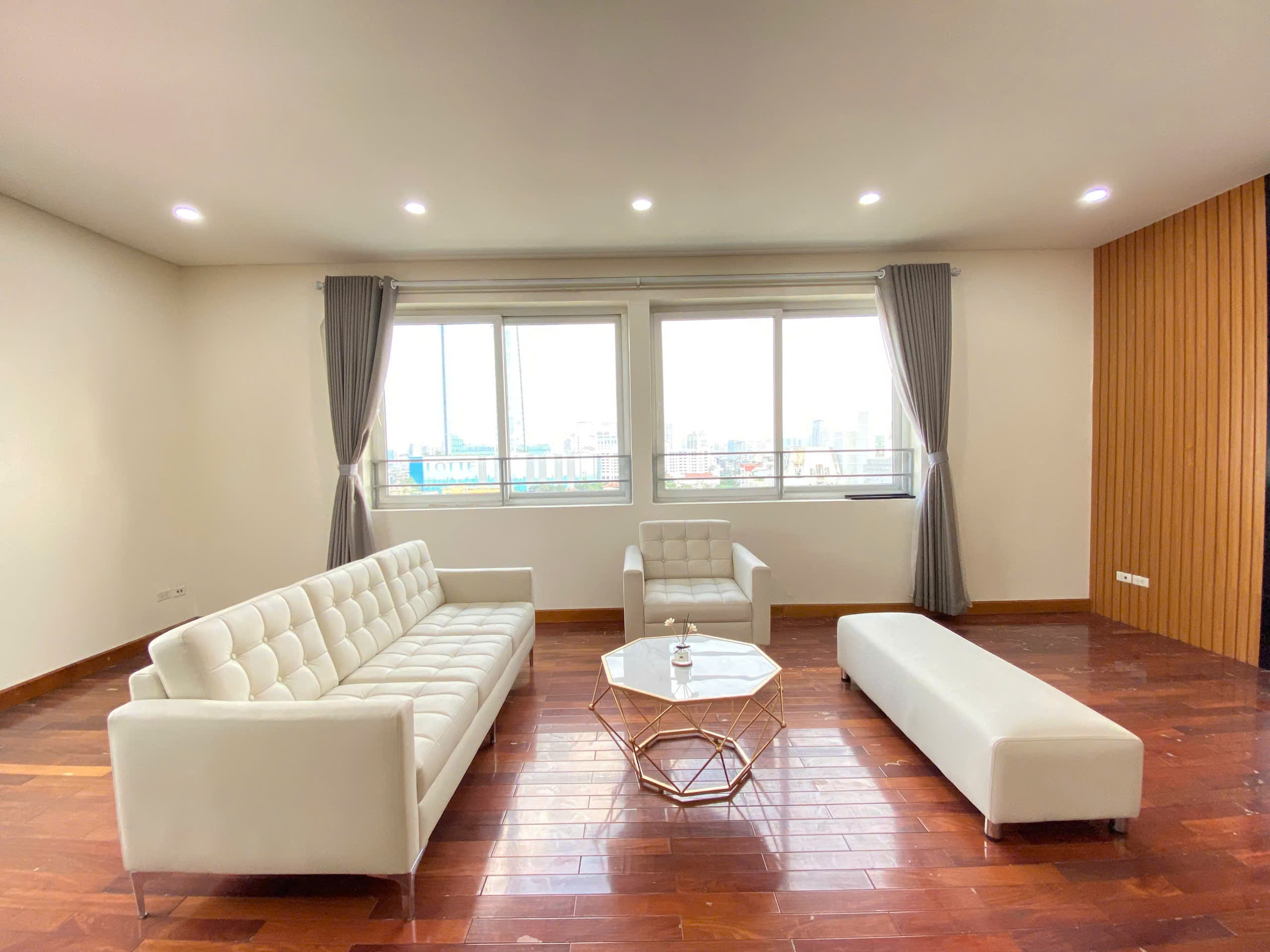 🌟 Luxury Duplex 3BR Apartment in Kim Ma, Ba Dinh | 200m² | Premium Living Space