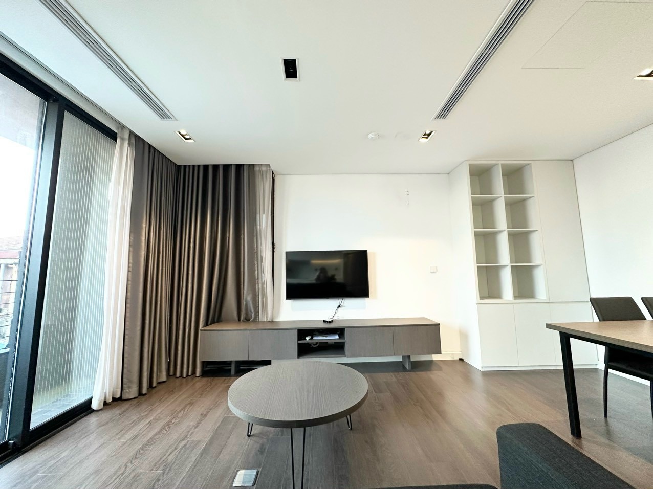 🏡  2-BEDROOM APARTMENT FOR RENT IN BA DINH 🏡