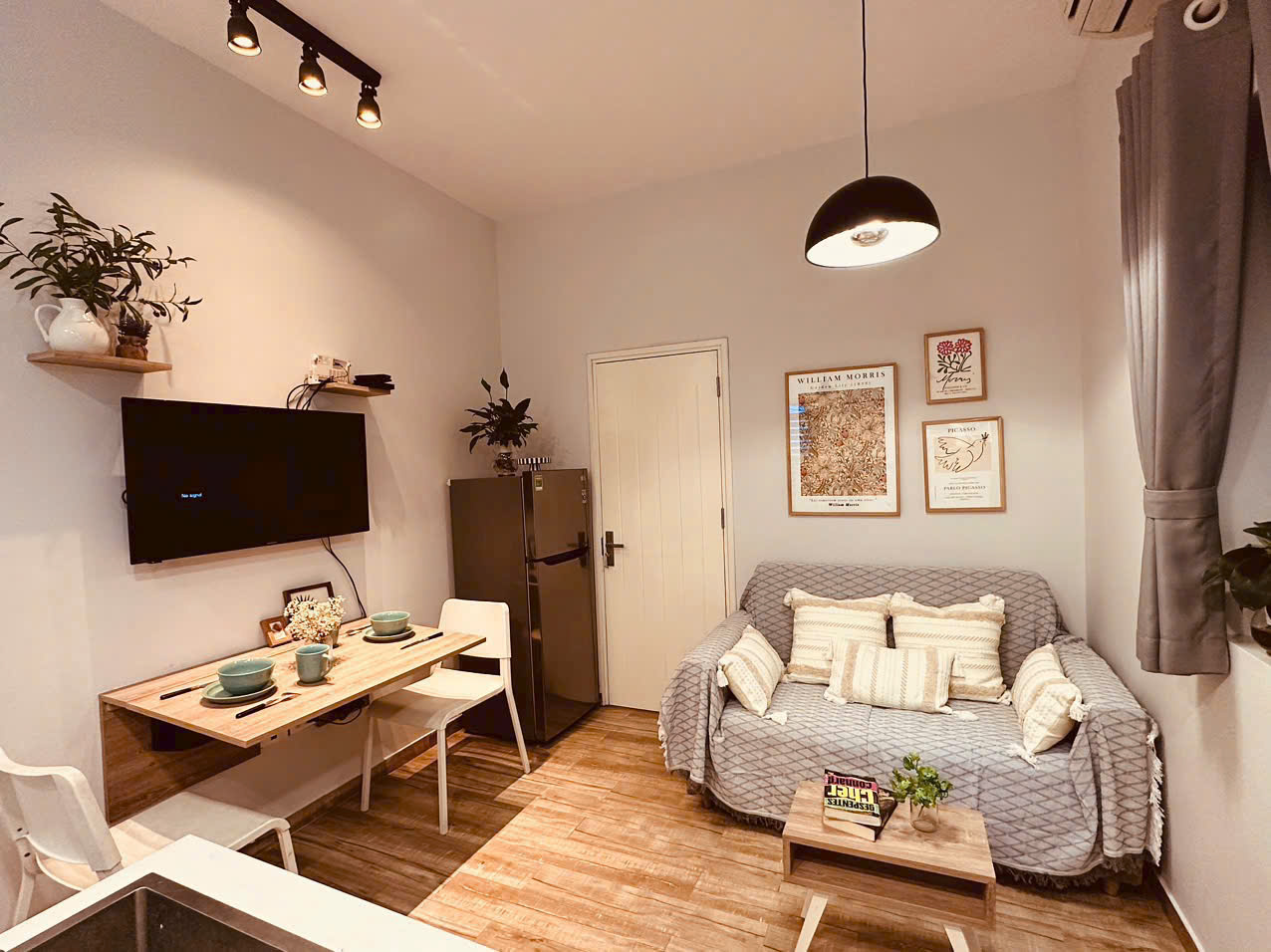 NICE 2-BEDROOM HOUSE FOR RENT IN BA DINH – NEAR LOTTE CENTER 