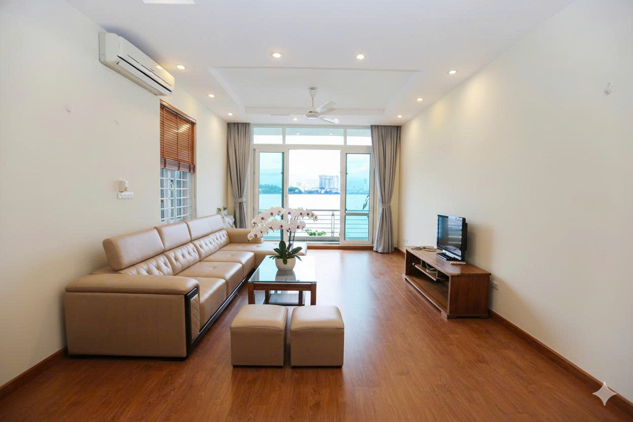 🏡 PRIME LOCATION ALERT! SPACIOUS 2-BEDROOM APARTMENT WITH DIRECT WEST LAKE VIEW ON TU HOA STREET!