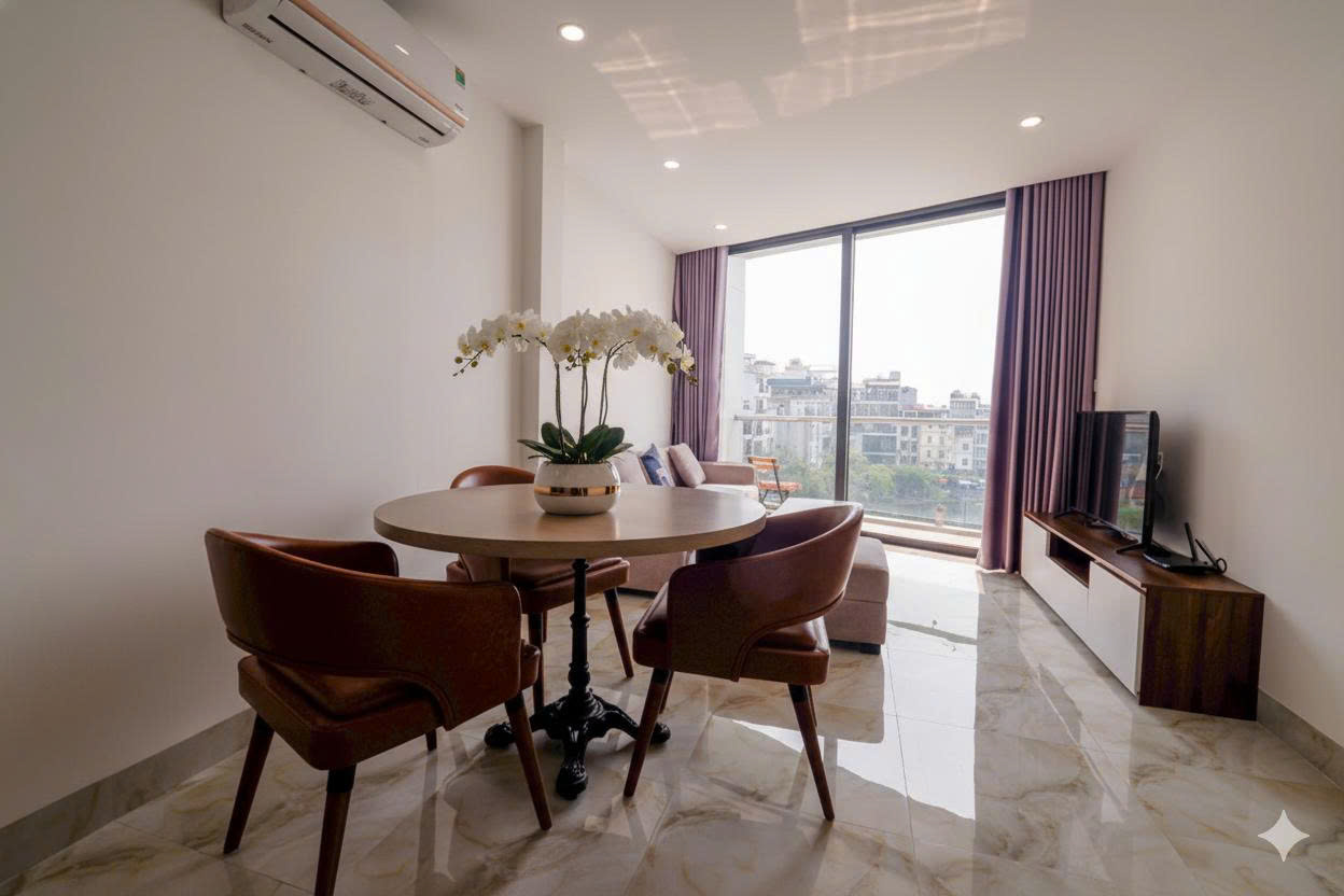 💎 FOR RENT: LUXURY 1-BEDROOM APARTMENT (60M2) WITH WEST LAKE VIEW ON YEN HOA STREET!