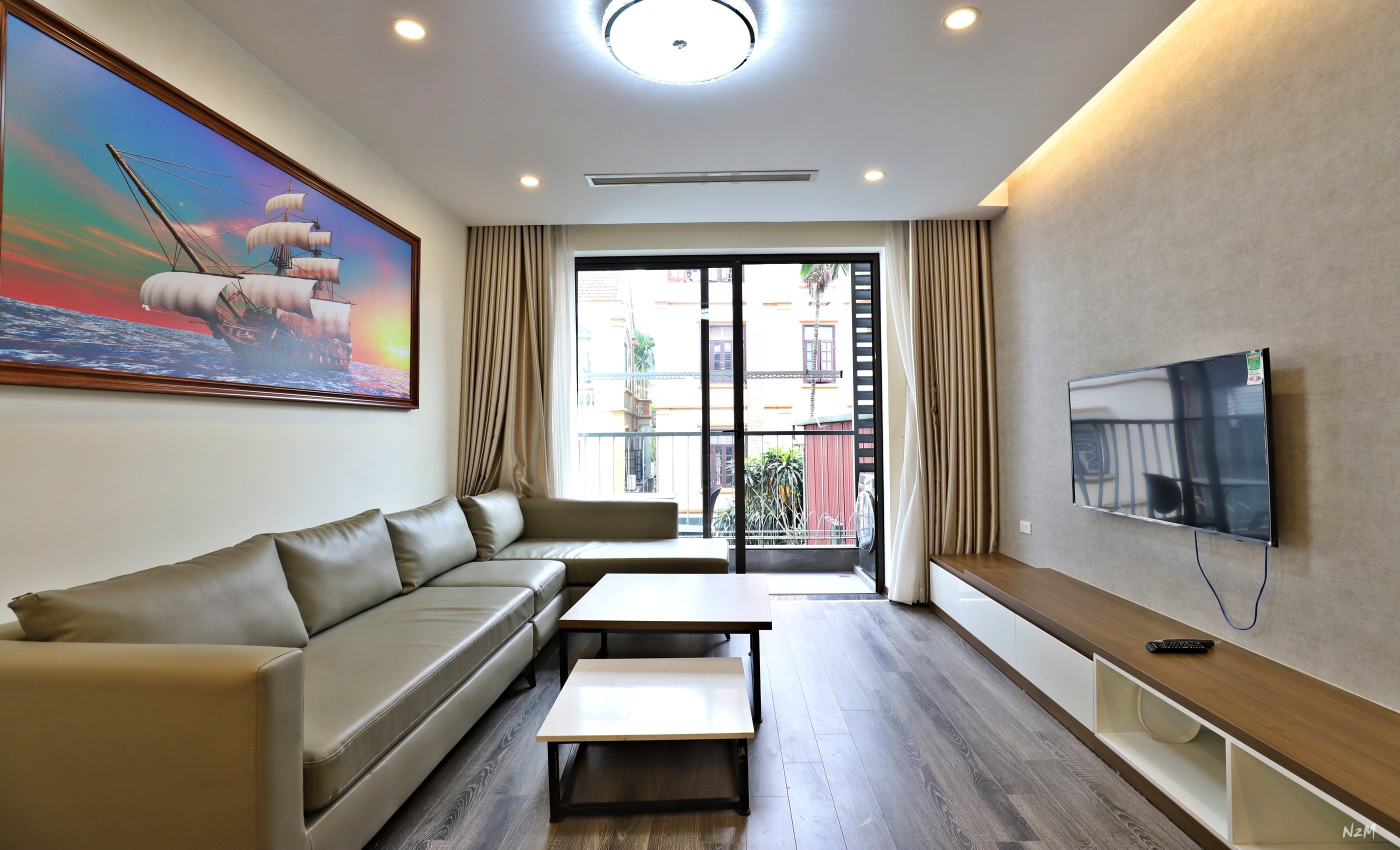 💎 PRIME 1-BEDROOM LUXURY APARTMENT 70 m2 – QUANG AN, TAY HO 💎 Exceptional Space | Sleek Modern Design | Peaceful Location with Private Balcony